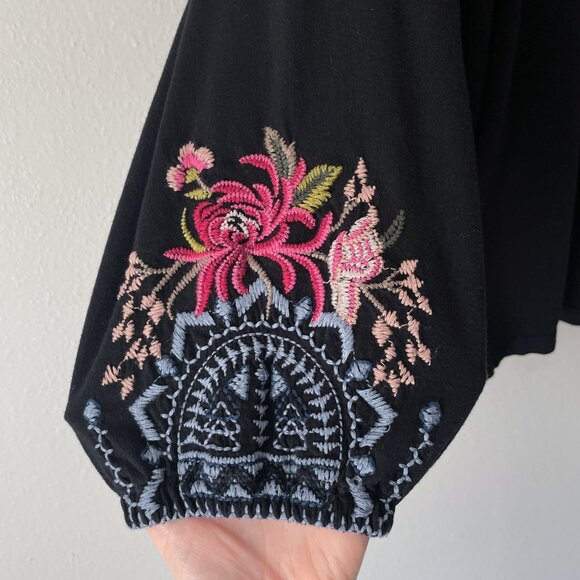 Johnny Was Davis Peasant Blouse Size M Boho Floral Embroidered - Picture 10 of 11